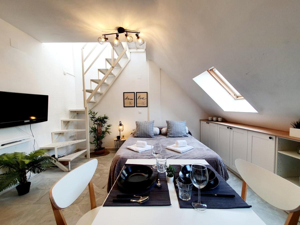 Captain'S Penthouse Studio ฟูเอนฮิโรลา ภายนอก รูปภาพ