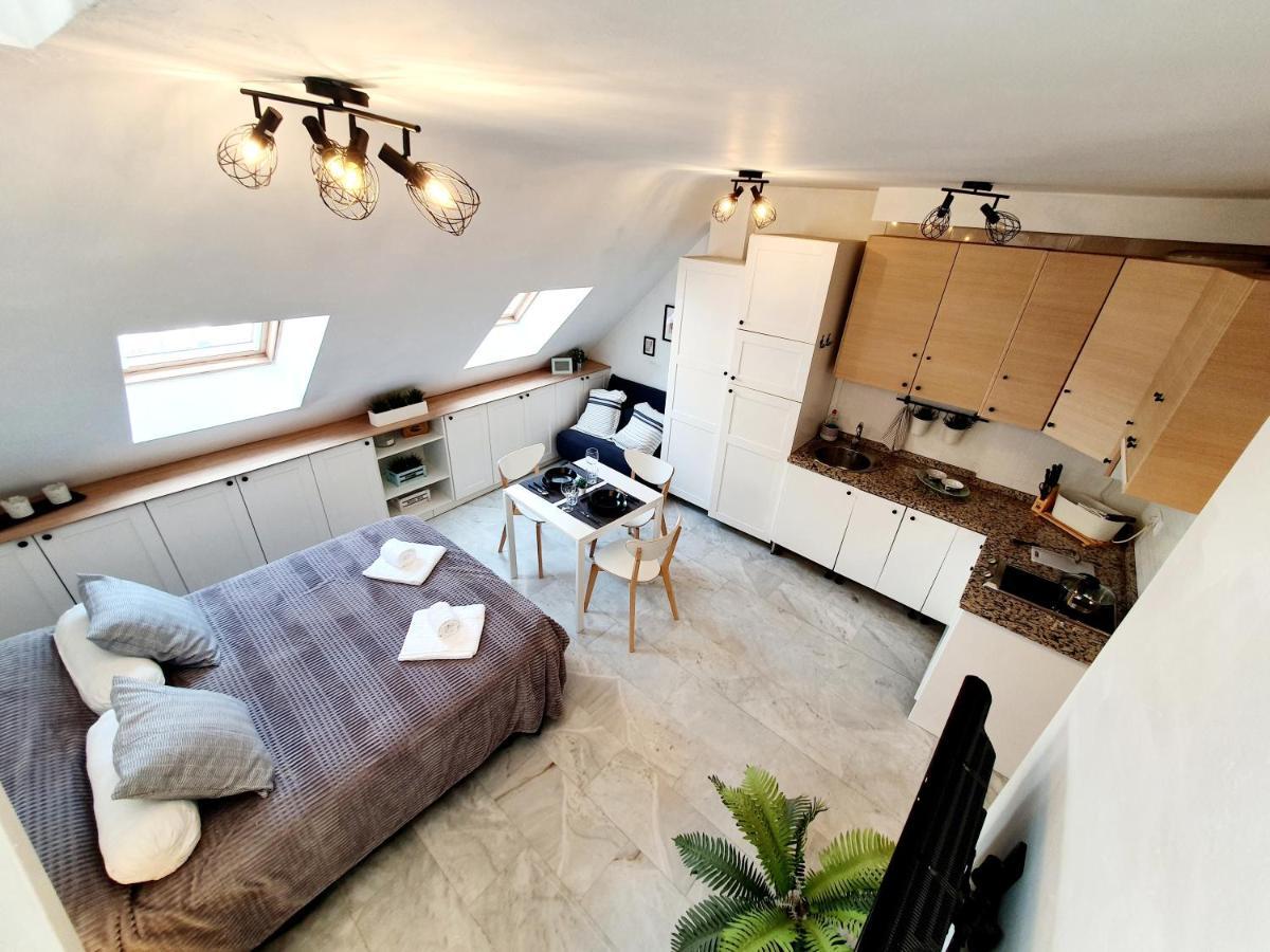 Captain'S Penthouse Studio ฟูเอนฮิโรลา ภายนอก รูปภาพ