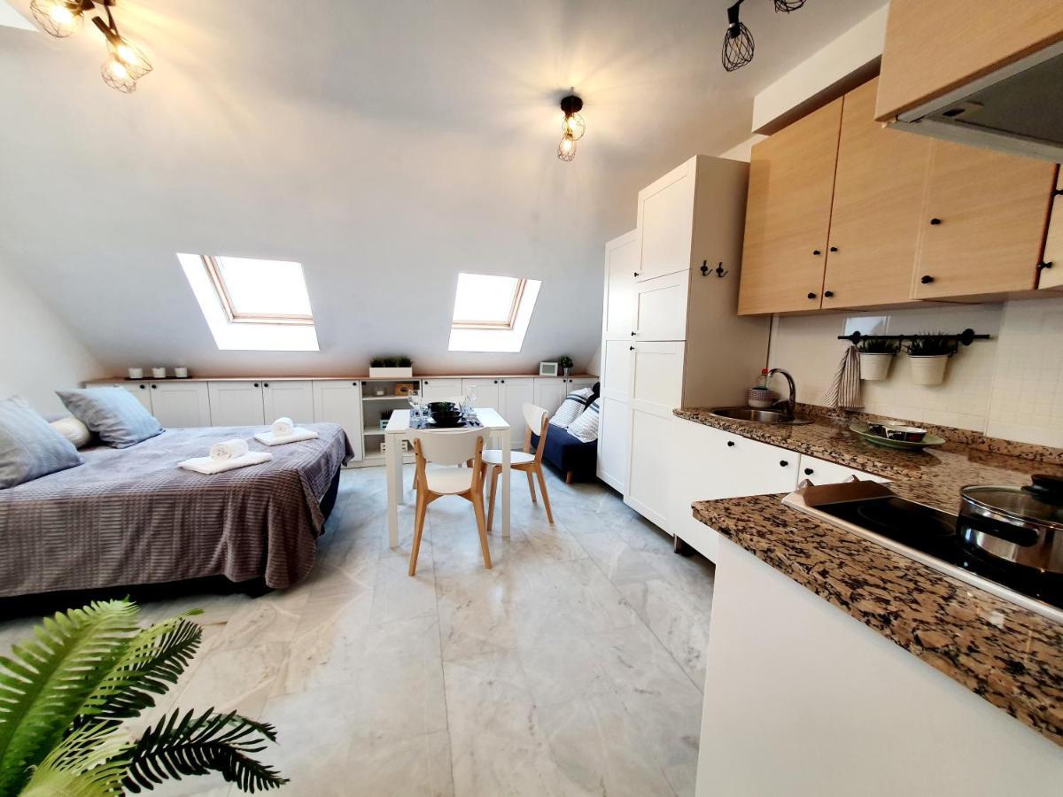 Captain'S Penthouse Studio ฟูเอนฮิโรลา ภายนอก รูปภาพ